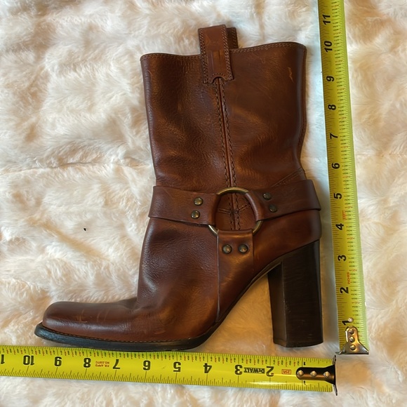 MICHAEL KORS DISTRESSED OILED LEATHER HARNESS LOW CALF BOOTS HEELS - Picture 15 of 15